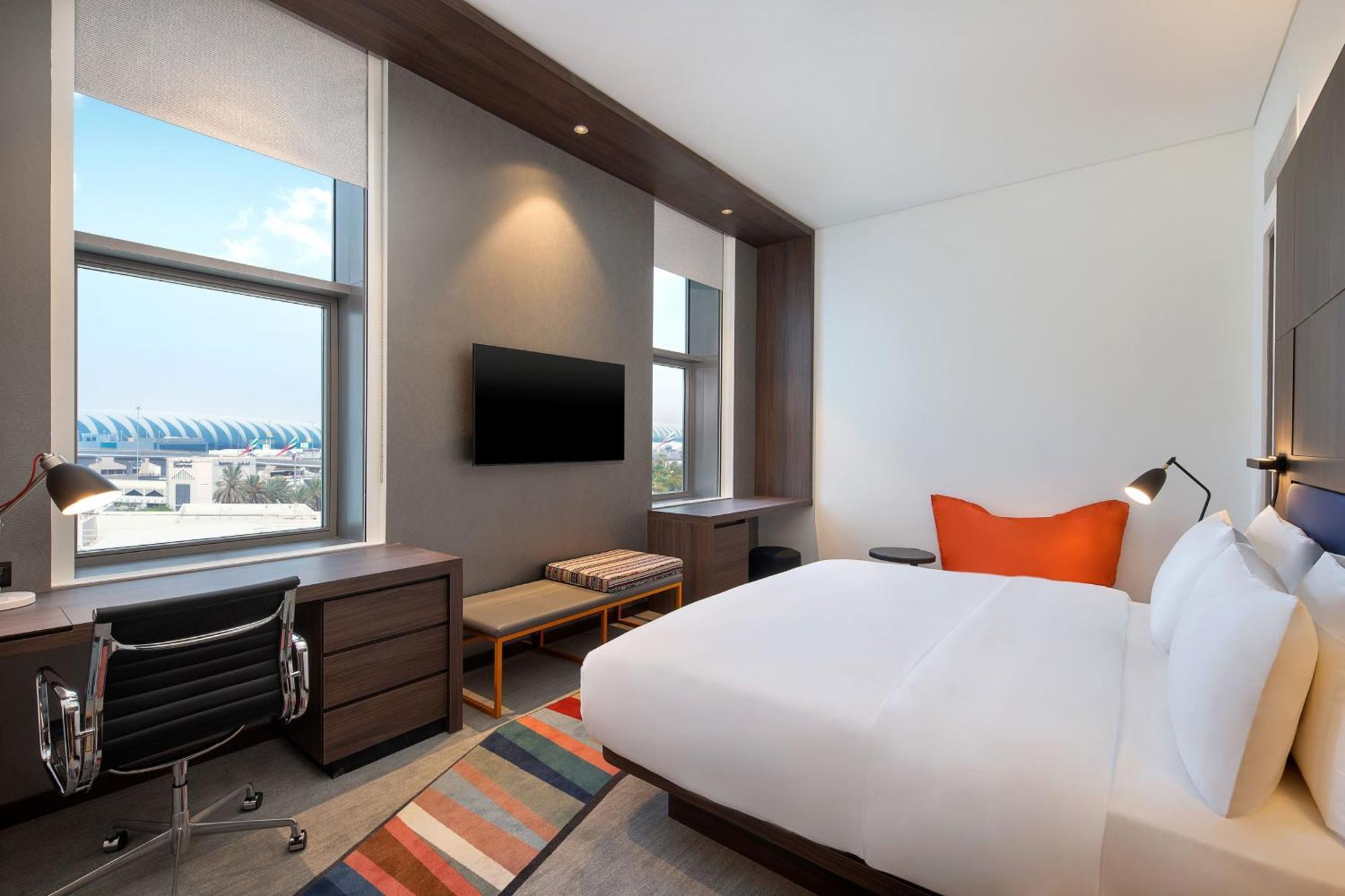Aloft Dubai Airport Hotel Екстериор снимка